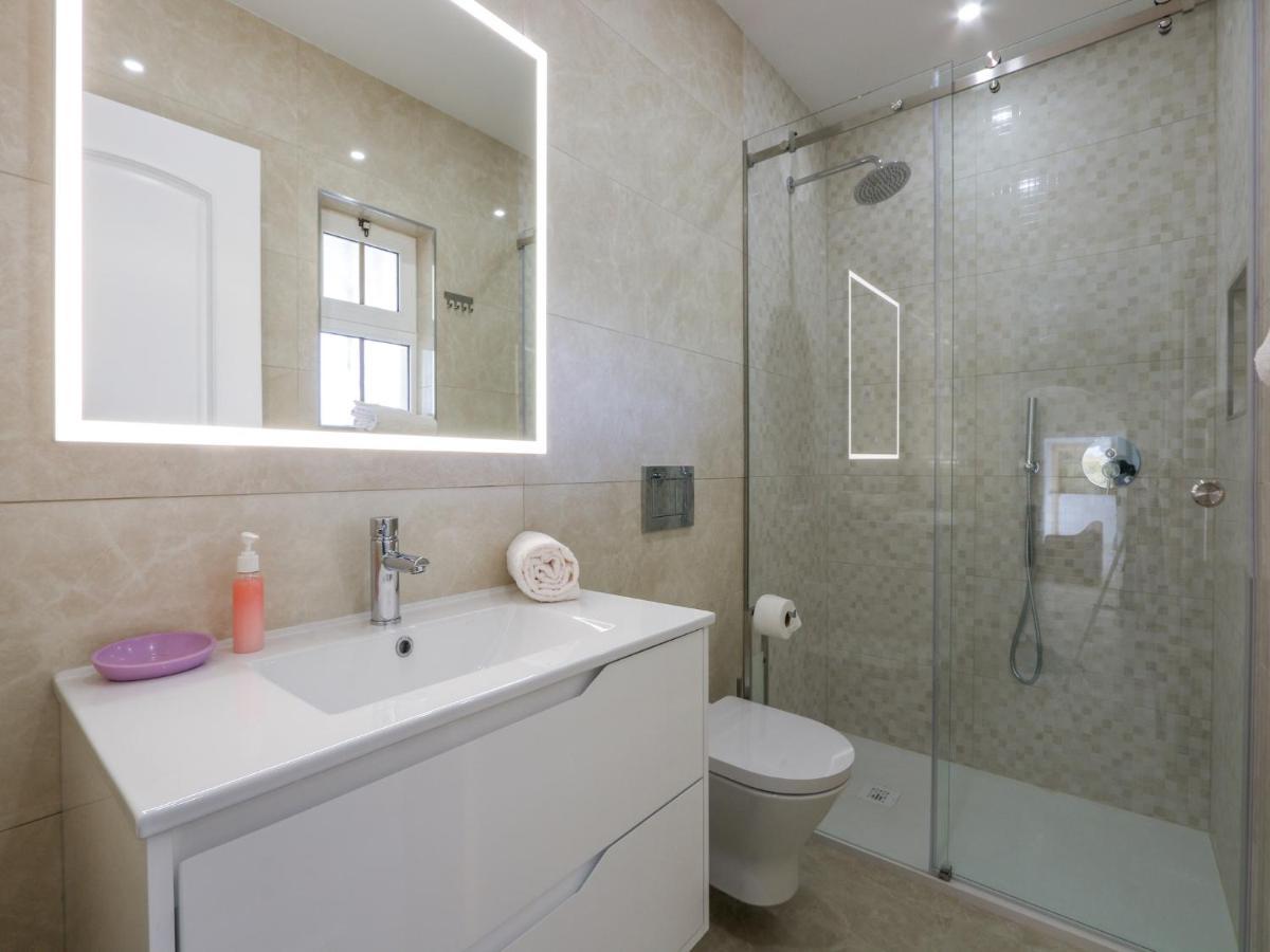 Luxury Holiday Villa Pescadinha Near Beach, อัลบูเฟรา ภายนอก รูปภาพ