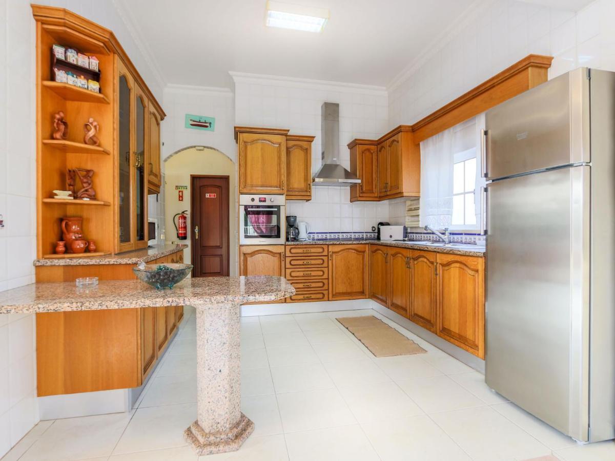 Luxury Holiday Villa Pescadinha Near Beach, อัลบูเฟรา ภายนอก รูปภาพ